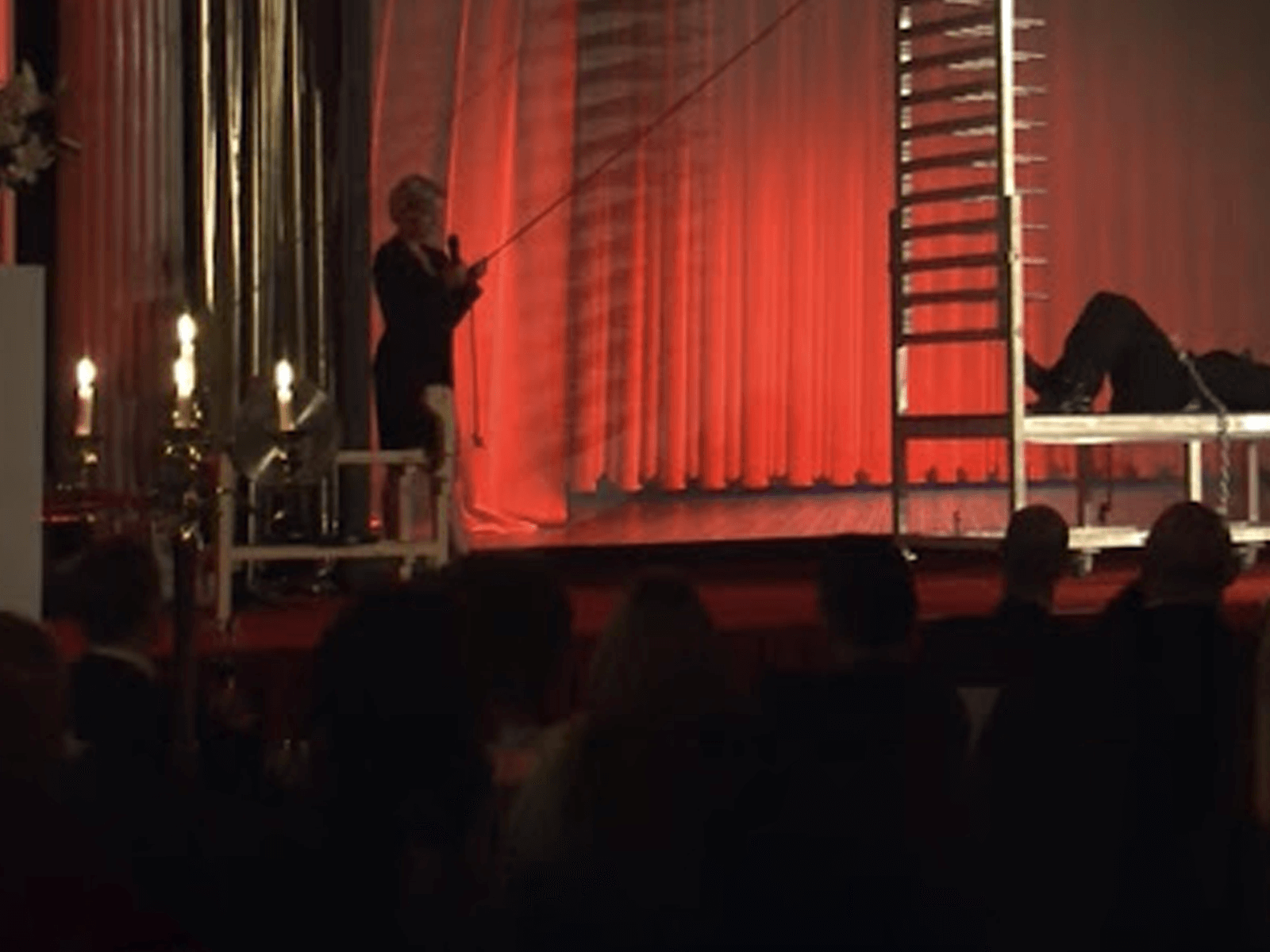 Full view table of death